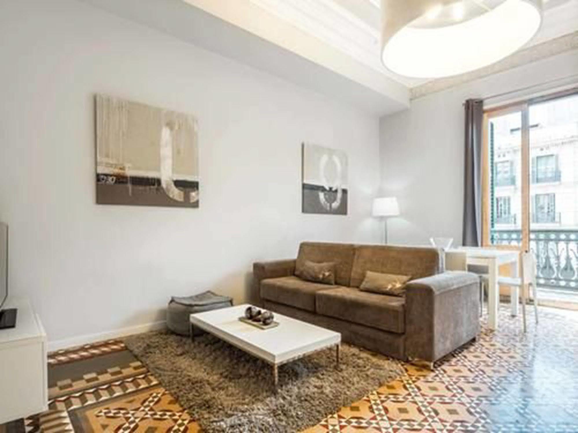 Rent Top Apartments Near Plaza De Catalunya Barcelona Kültér fotó