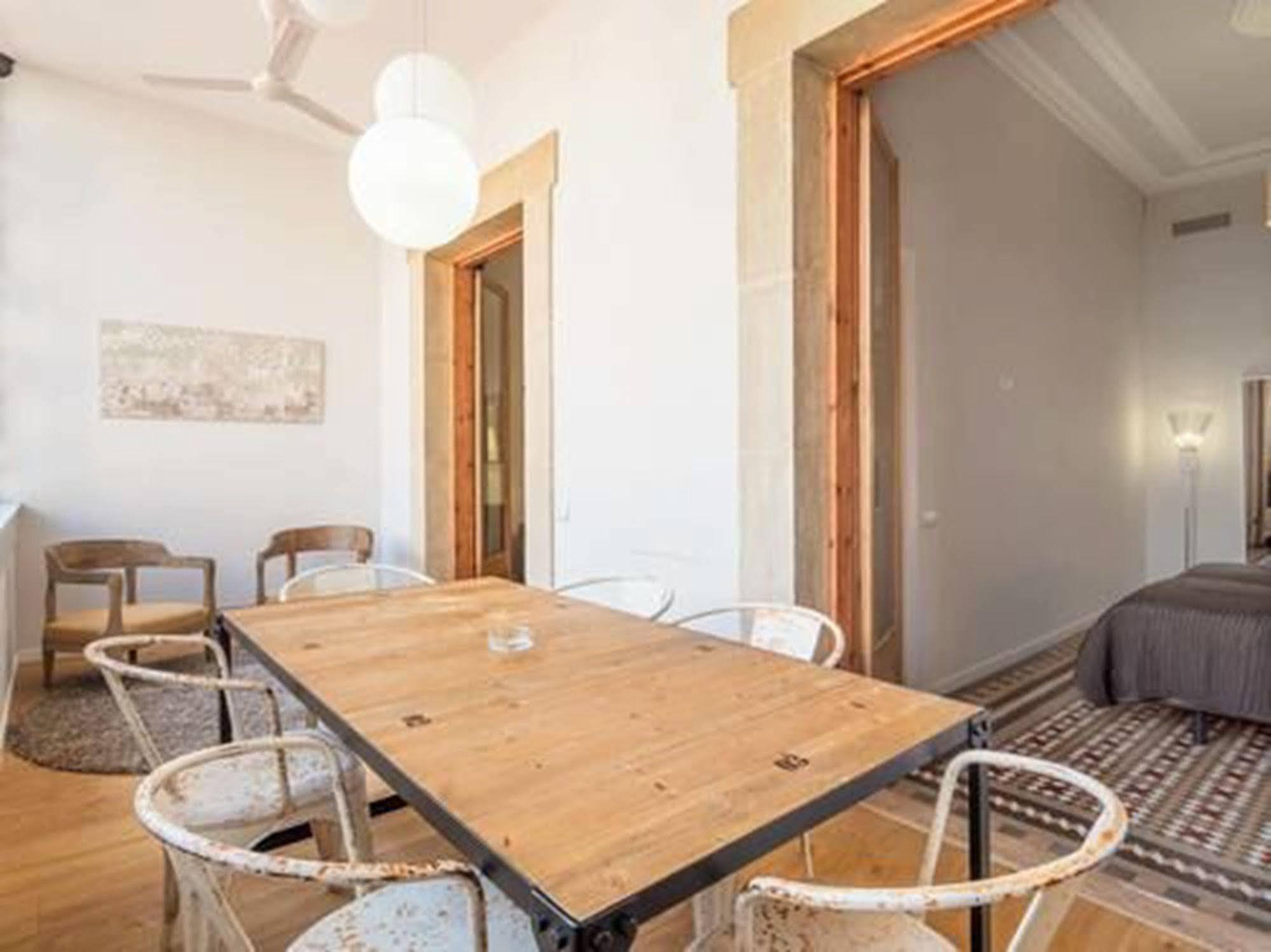 Rent Top Apartments Near Plaza De Catalunya Barcelona Kültér fotó