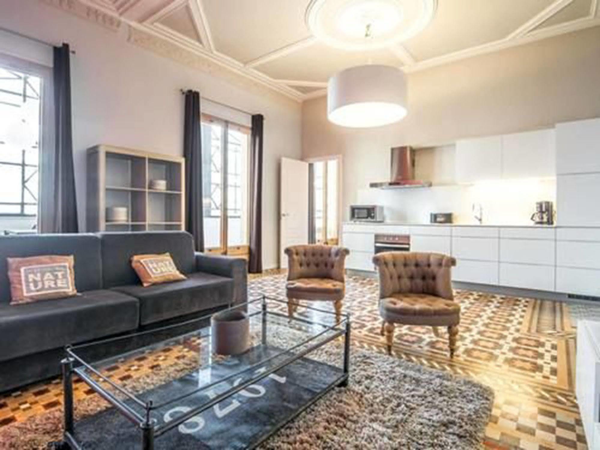Rent Top Apartments Near Plaza De Catalunya Barcelona Kültér fotó